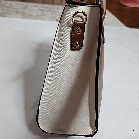 Adrienne Vittadini Women's Capri Collection Satchel Bag NC3 Natural/Bone OS - Picture 4 of 10